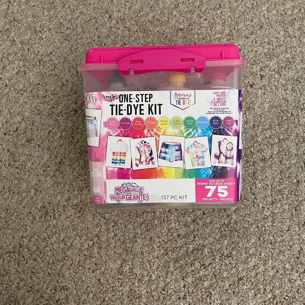 Tie dye kit